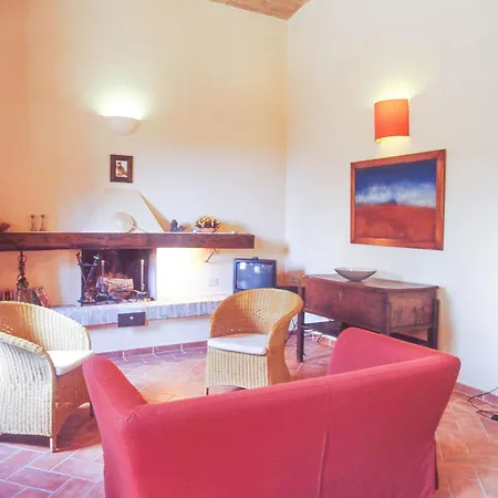 Podere Oliveta Kır Evi *