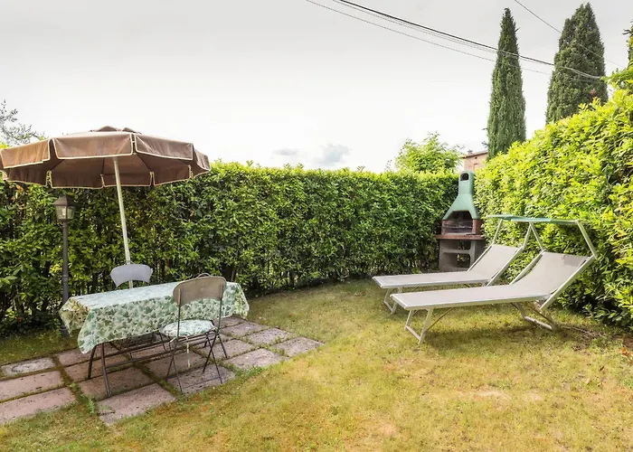 Podere Oliveta Kır Evi *